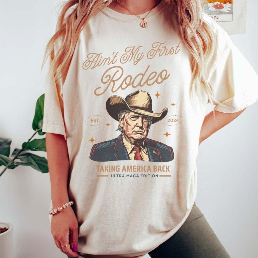 Trump Daddys Home White House 2024 Political Meme T-Shirt - Picture 1 of 4